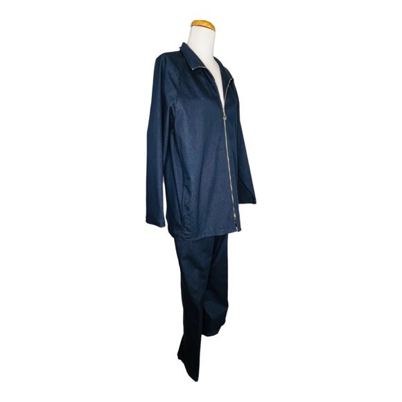 St John Vintage Denim 2 Piece Pant Suit With Crest on Jacket Sleeve - Picture 5 of 12